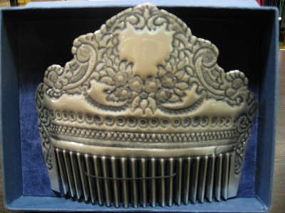Silver back comb in big size