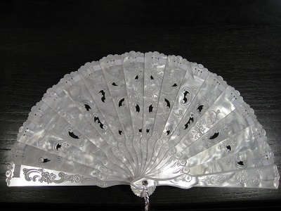 Bridal fan