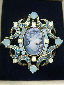 Brooch